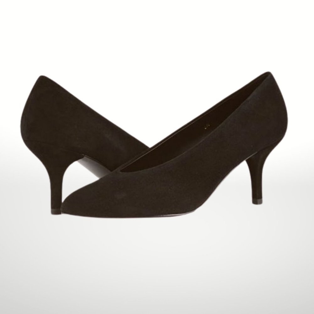 NIB Classic Dark Brown Suede Pump With Kitten Heel